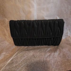 Urban expressions clutch purse black